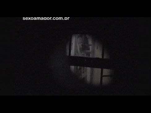 ❤️ Blondina este filmată în secret de un voyeur din cartier ascuns în spatele unor cărămizi goale at ro.dreamypassionjourney.ru ☑